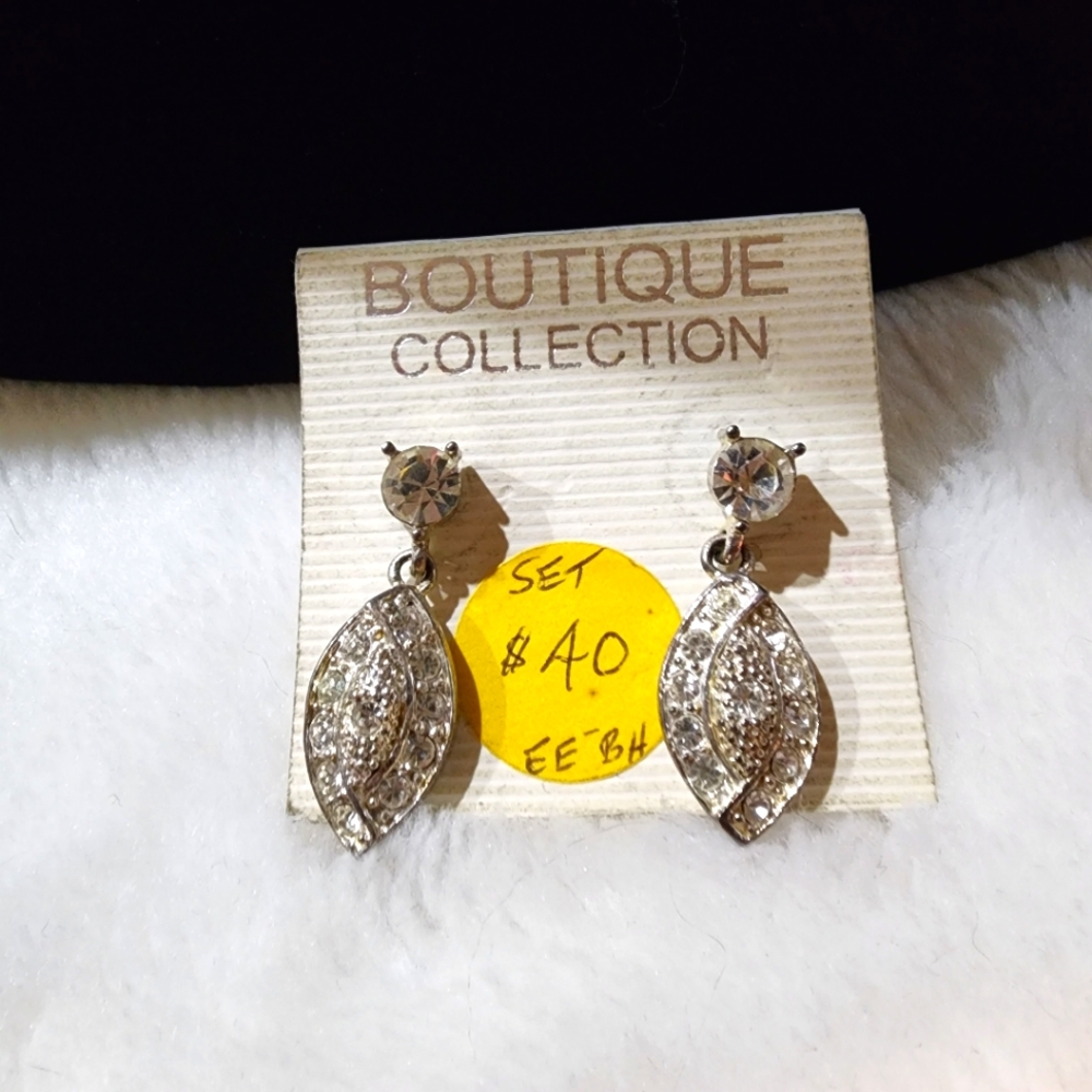 Vintage Rare Diamente Solitare Marquise dangle earring zirconia halo pave silver